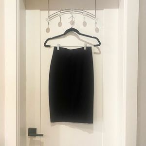 Aritzia - Wilfred - Pencil Skirt - Black - Size Small (S)